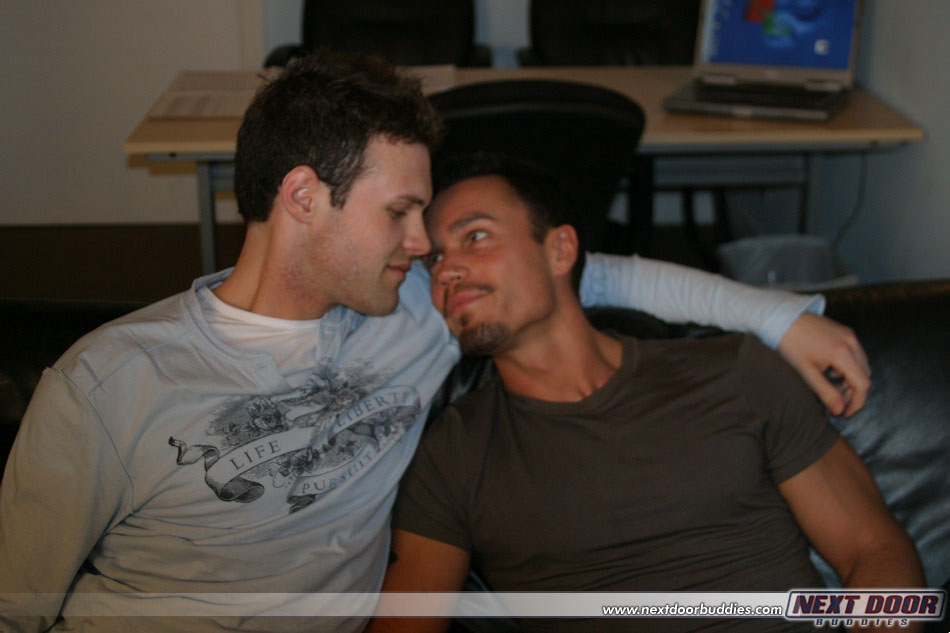 Gay roommates Fox & Alex kissing,  