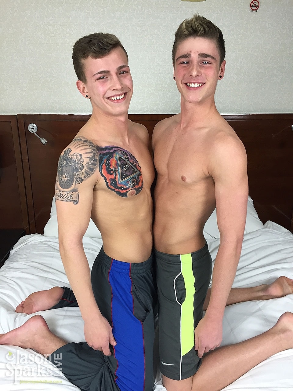 Gay boys Travis Stevens & Chad Porter blow each other & have  