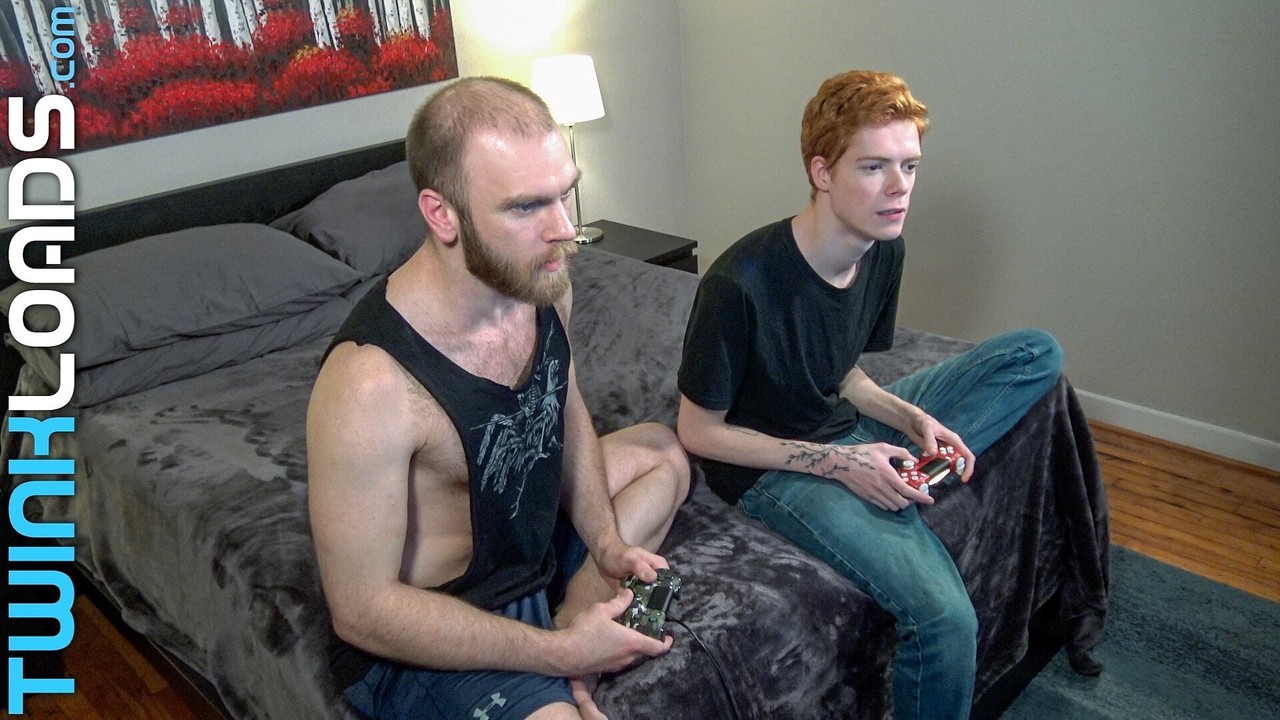 Ginger twink Peter Marcus sticks his boner in kinky gay Connor Taylors ass  