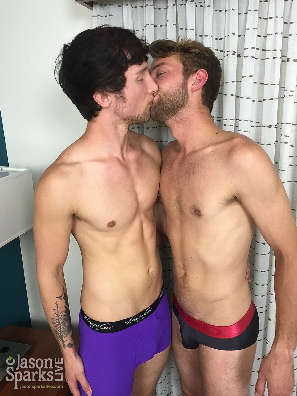 Hung gay men Logan Everett & Scotty Knox have oral & hardcore anal sex  